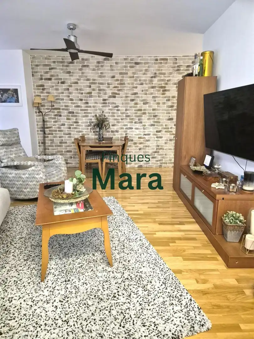 Living room of Flat for sale in Viladecans  with Air Conditioner, Heating and Private garden
