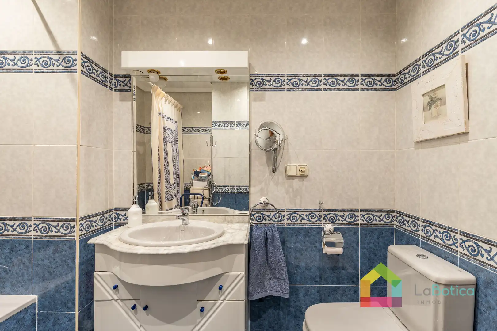 Bathroom of Flat for sale in Toledo  with Heating, Parquet flooring and Washing machine