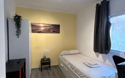 Bedroom of Flat to share in Alicante / Alacant  with Air Conditioner and Terrace