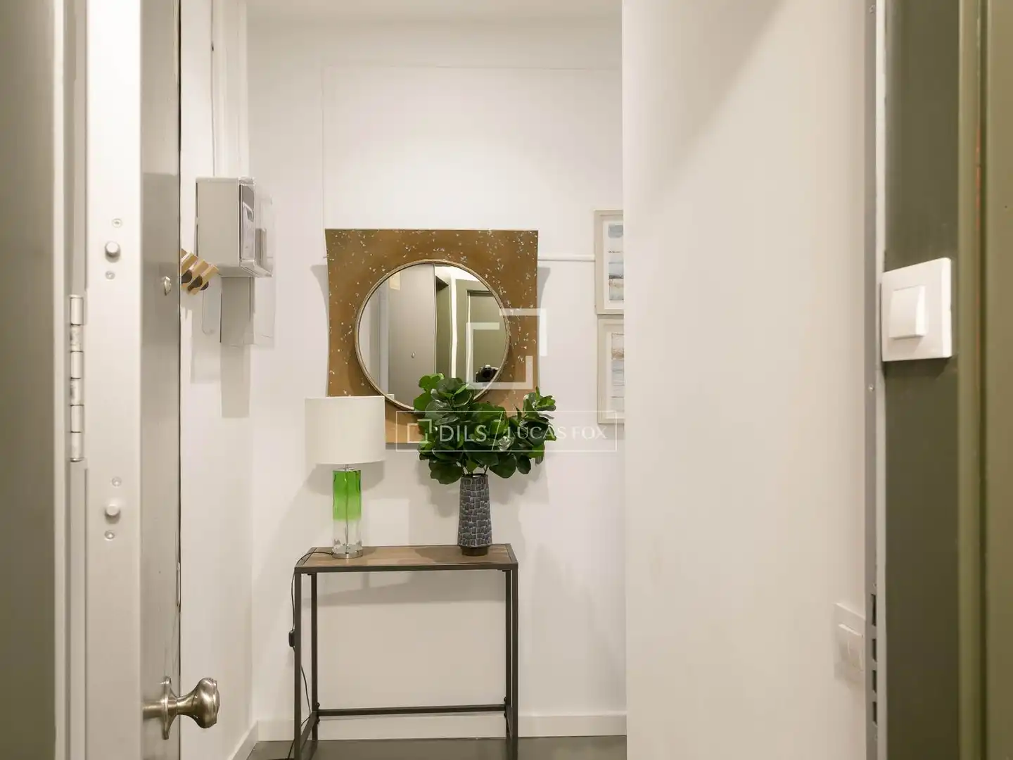 Flat for sale in Barcelona  with Air Conditioner, Terrace and Furnished