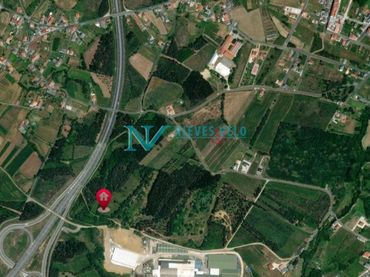 Terreno rústico en venta en Carballo