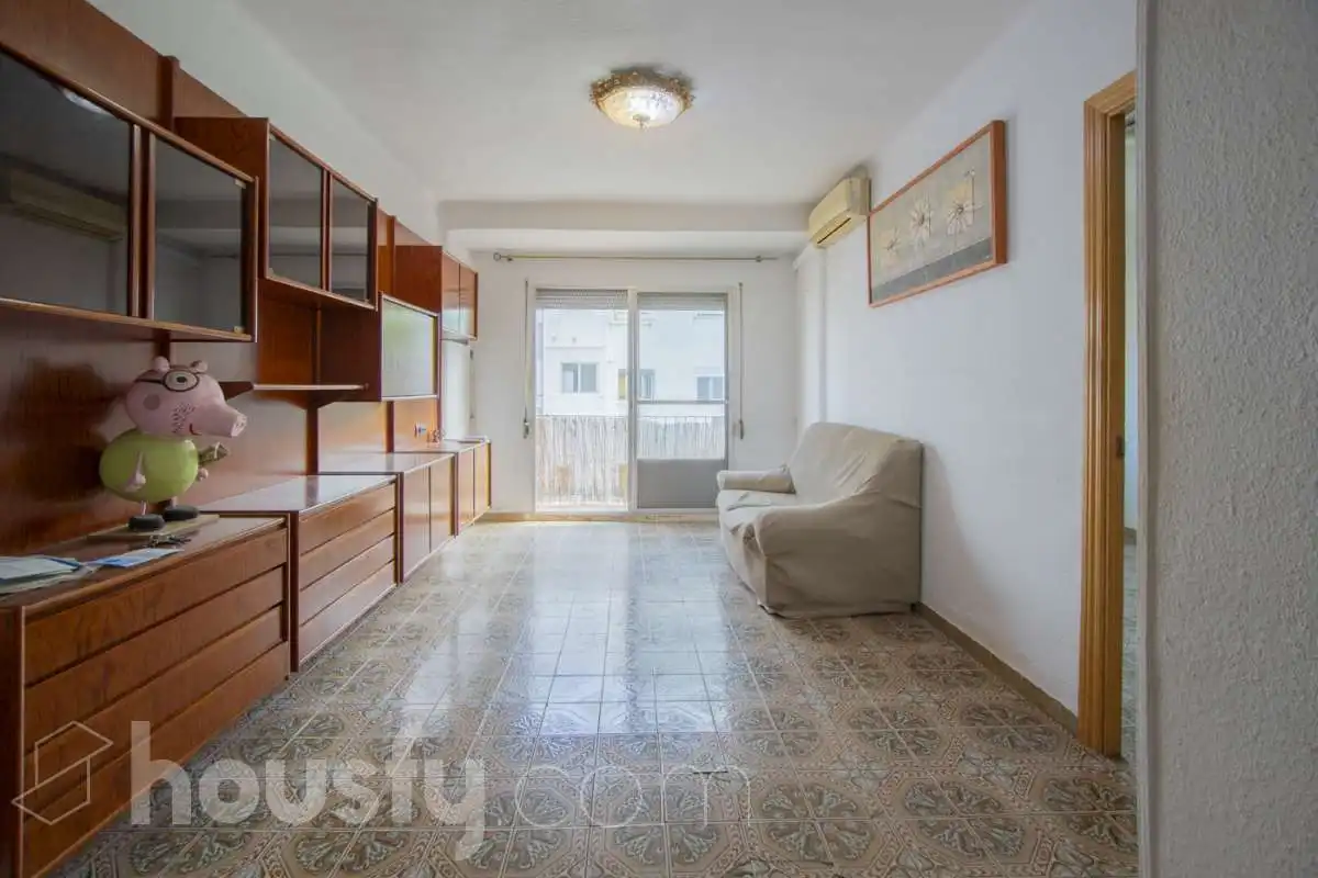 Living room of Flat for rent in Benetússer  with Air Conditioner, Furnished and Balcony
