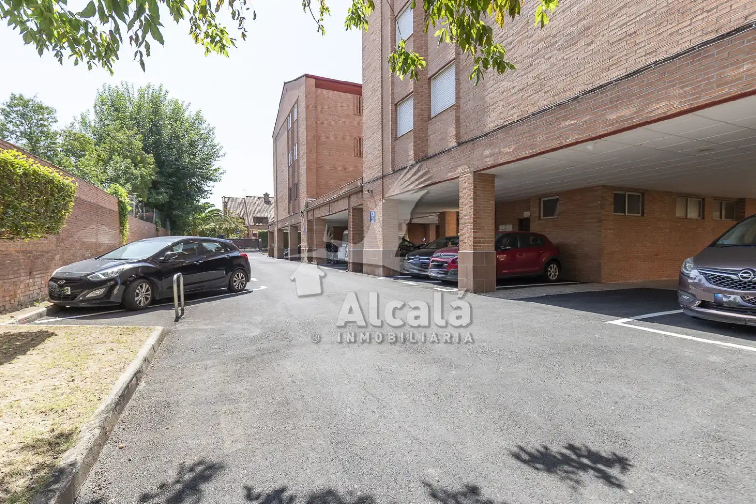 Parking of Flat for sale in Alcalá de Henares  with Heating