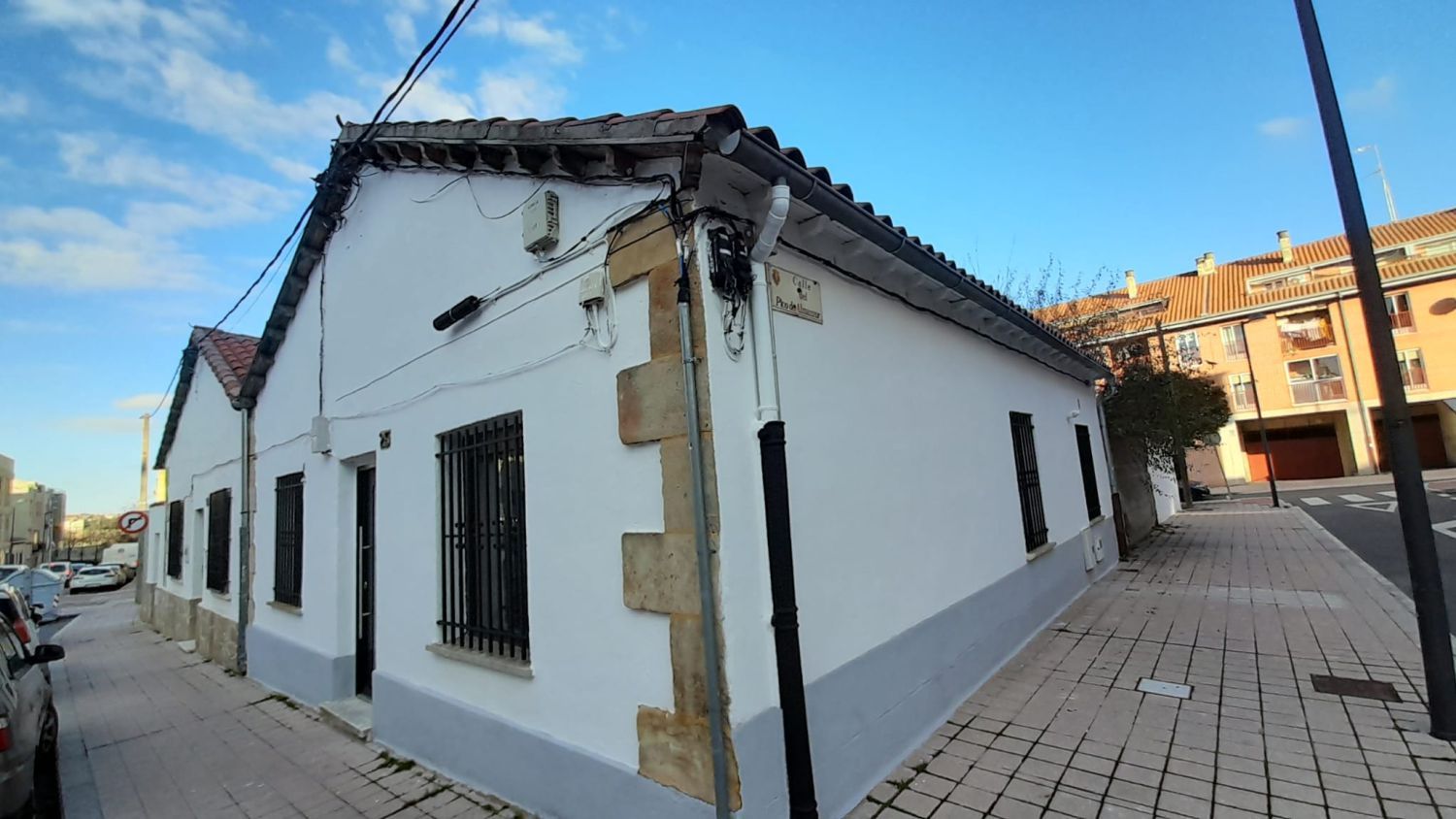 Exterior view of House or chalet for sale in Salamanca Capital  with Heating and Storage room