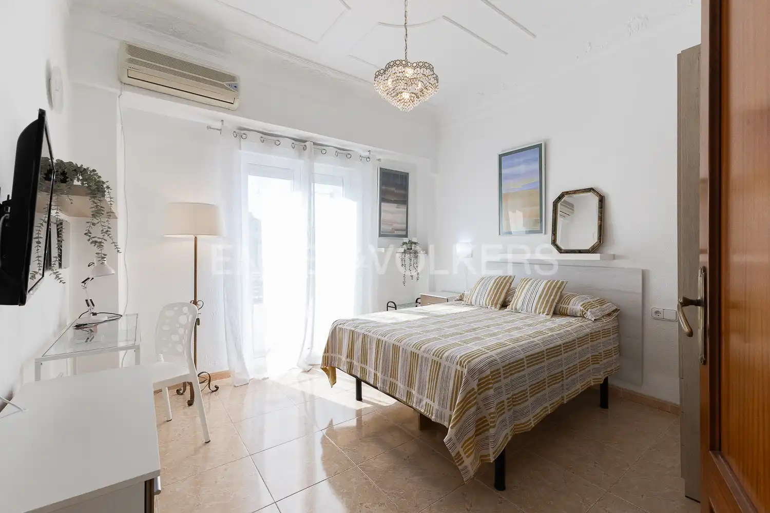 Bedroom of Flat for rent in Valencia  with Air Conditioner, Heating and Furnished