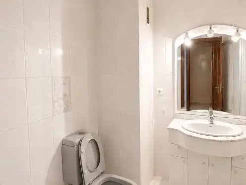 Bathroom of Flat for sale in Montilla, Córdoba