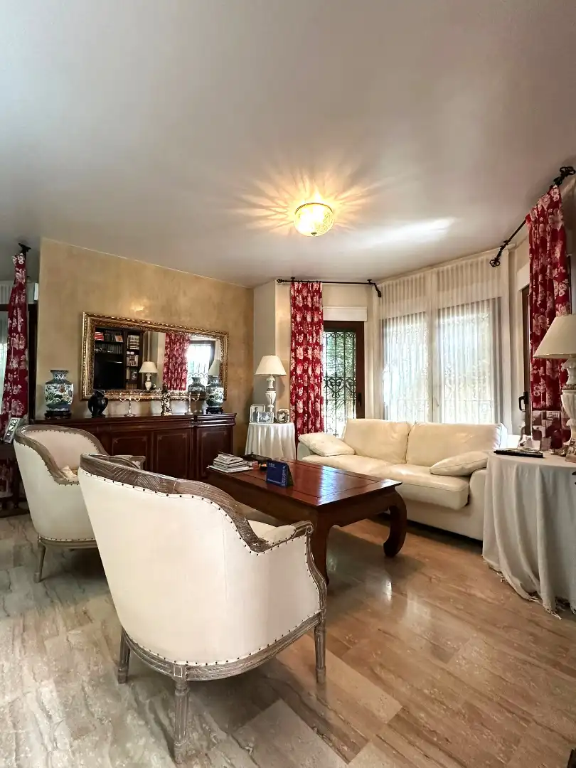 Haus oder Chalet zum Verkauf in Urbanización Alamedas-Sutullena, Sutullena