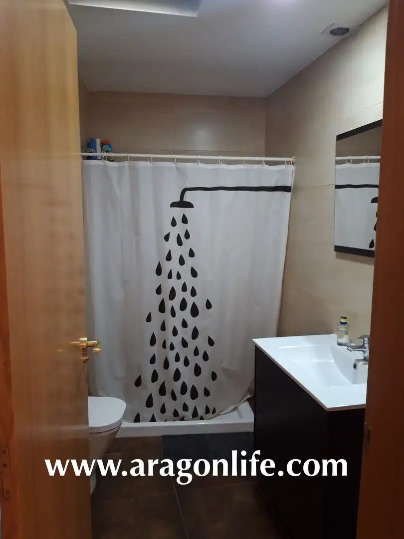 Baño de Casa o chalet en venta en Caspe con Aire acondicionado, Parquet y Amueblado