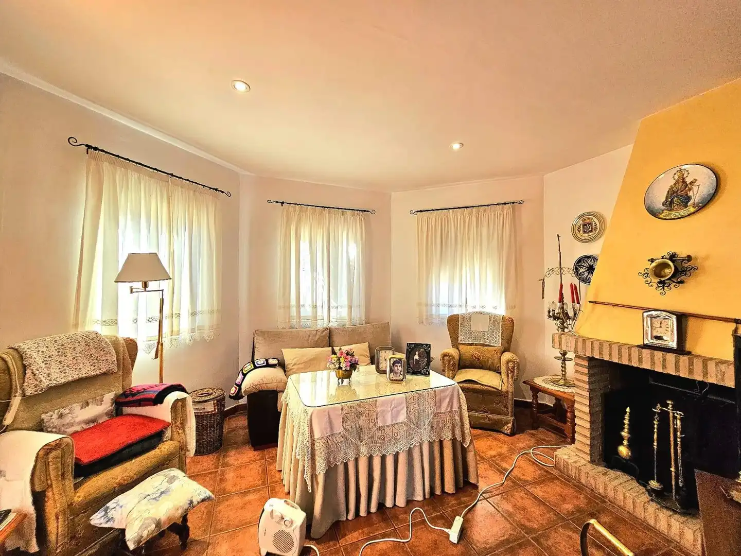 Living room of Houses for sale in Córdoba  with Air Conditioner, Private garden and Terrace