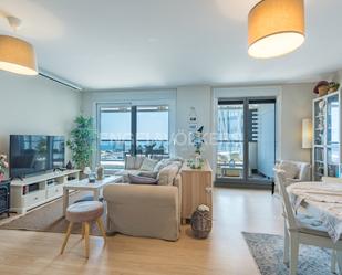 Living room of Apartment for sale in  Barcelona Capital  with Air Conditioner, Heating and Parquet flooring