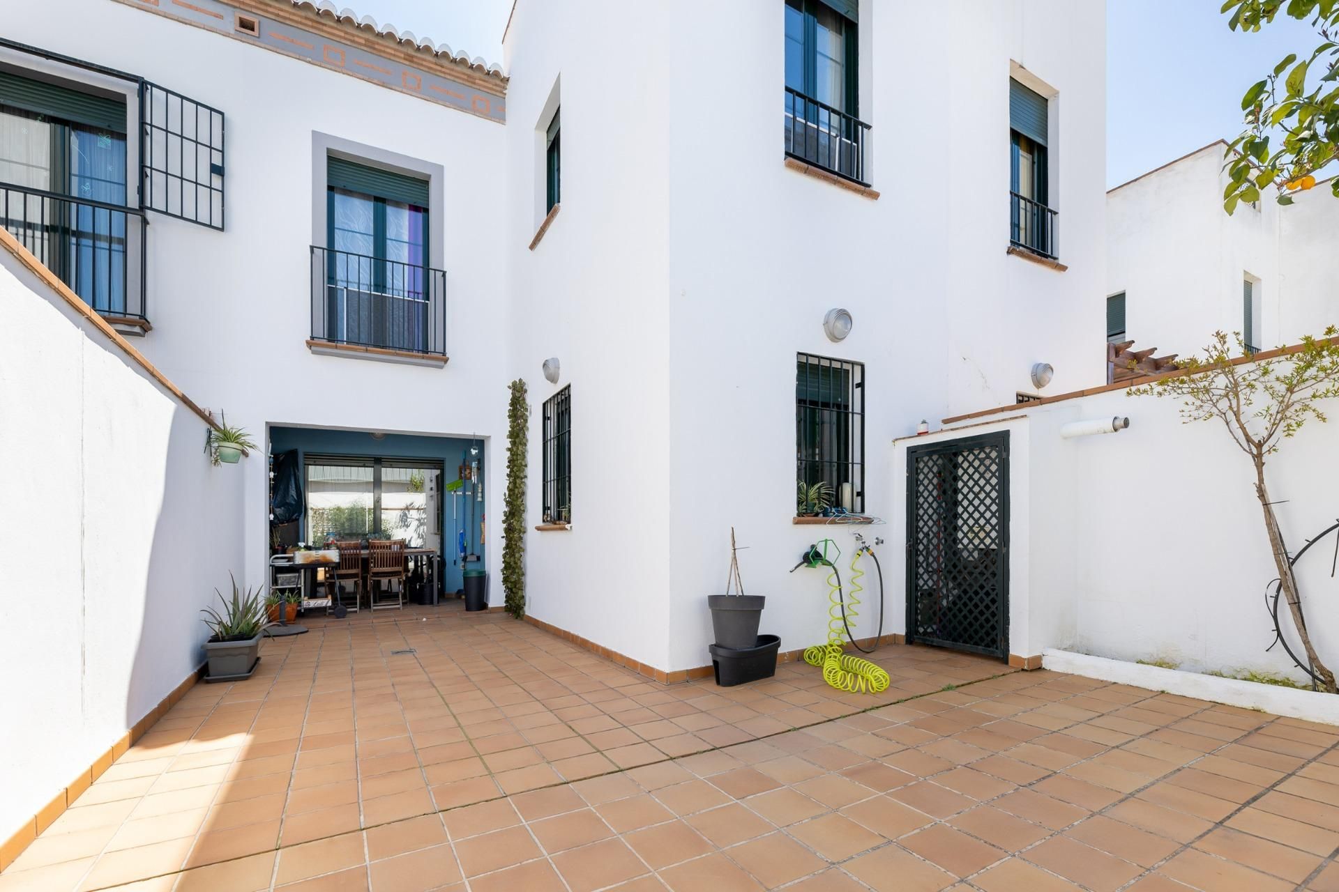 Single-family semi-detached for sale in San Miguel, Armilla
