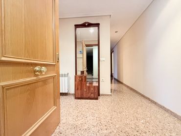 Pis amb ascensor en venda a Oeste