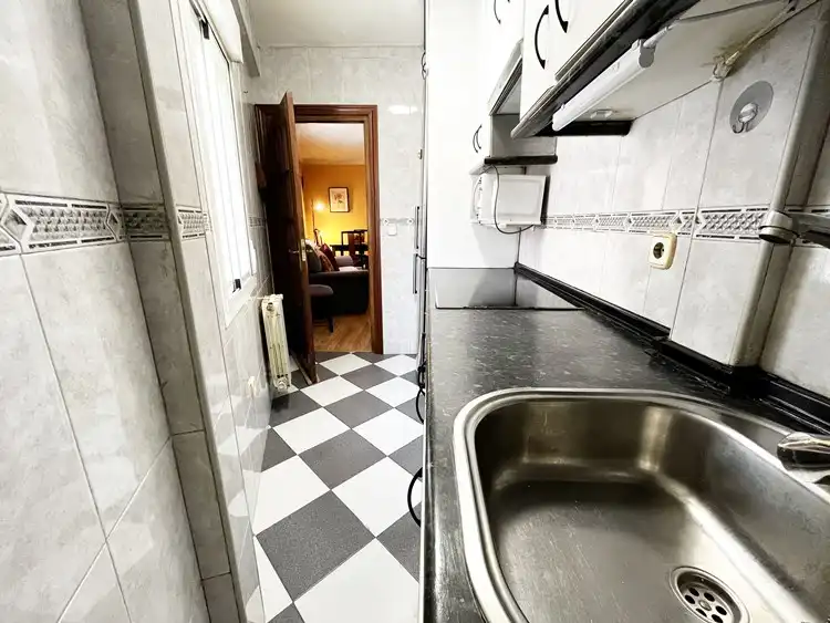 Kitchen of Flat for rent in Madrid  with Air Conditioner, Heating and Parquet flooring