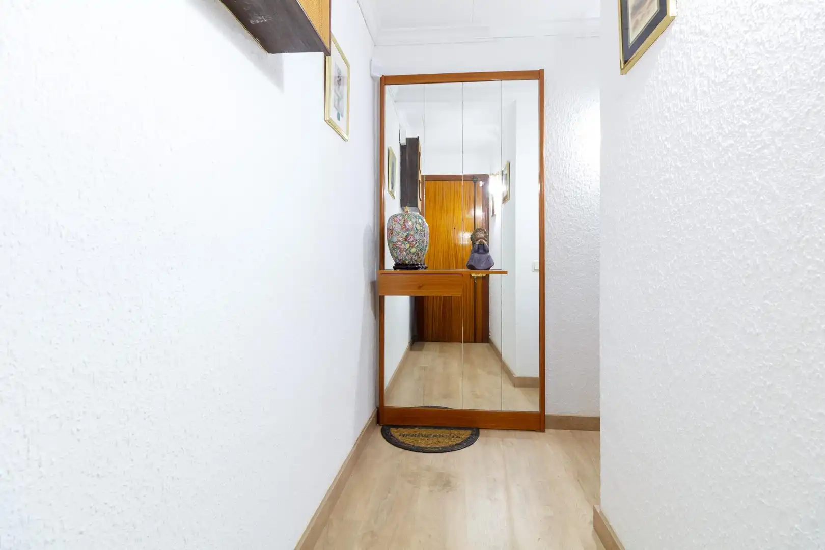 Wohnung zum Verkauf in Viladecans mit Klimaanlage, Parkett und Balkon