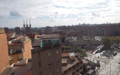 Vista exterior de Àtic en venda en Badalona amb Aire condicionat, Terrassa i Traster