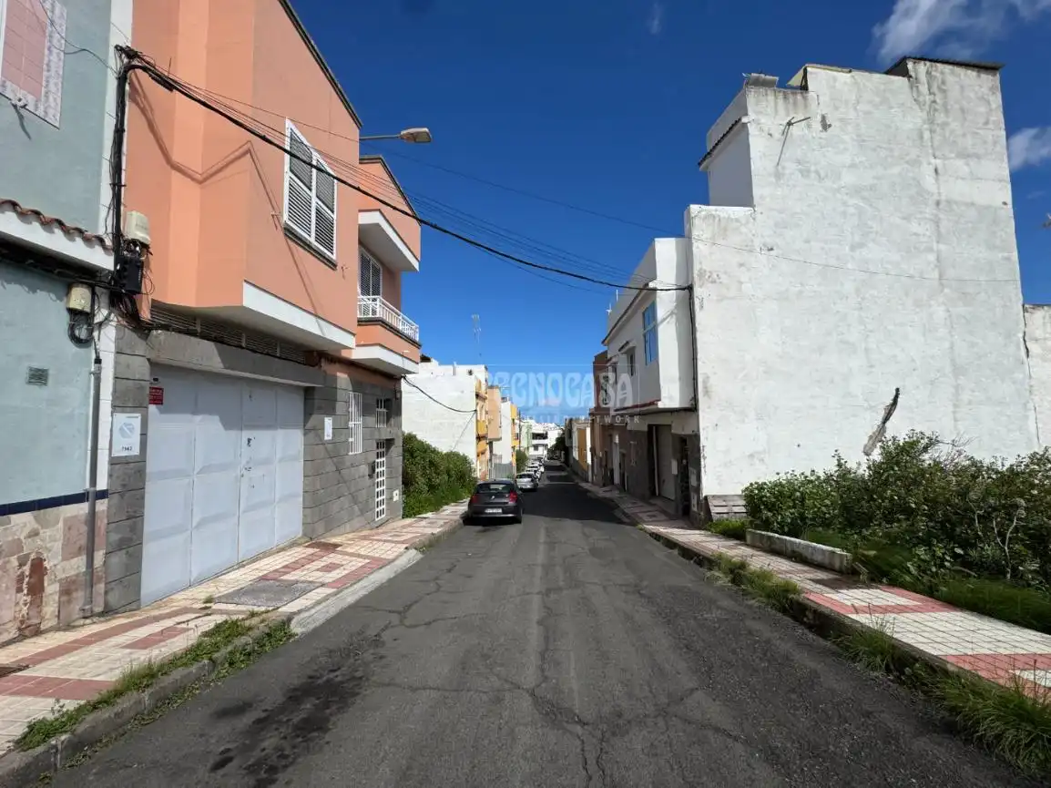 Vista exterior de Residencial en venda en Las Palmas de Gran Canaria