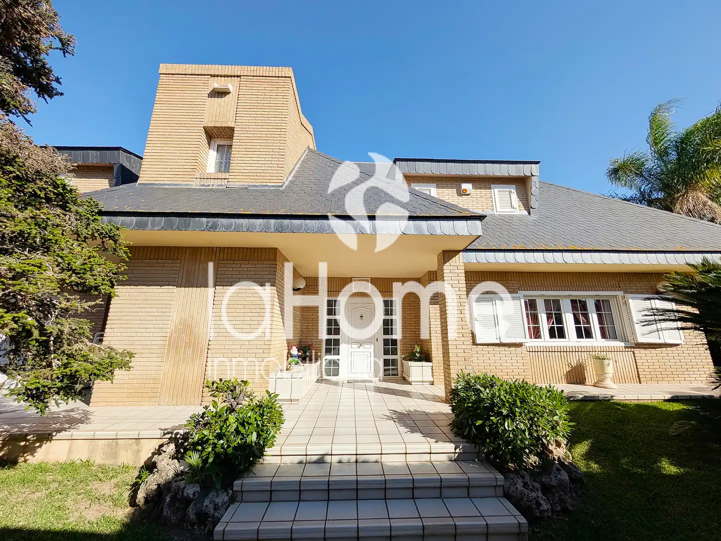 Vista exterior de Casa o chalet en venta en L'Eliana con Aire acondicionado, Calefacción y Jardín privado