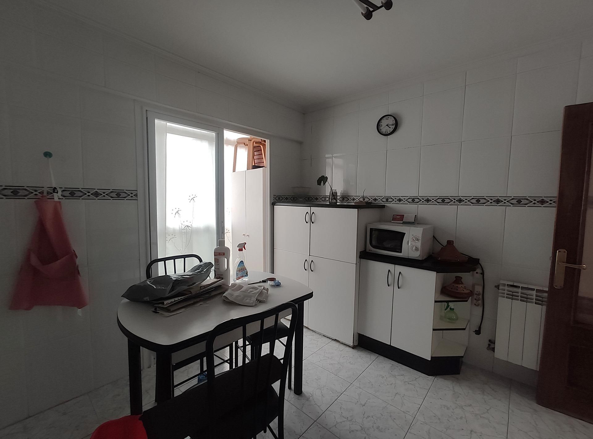 Cocina de Piso en venta en Vitoria - Gasteiz con Calefacción y Trastero