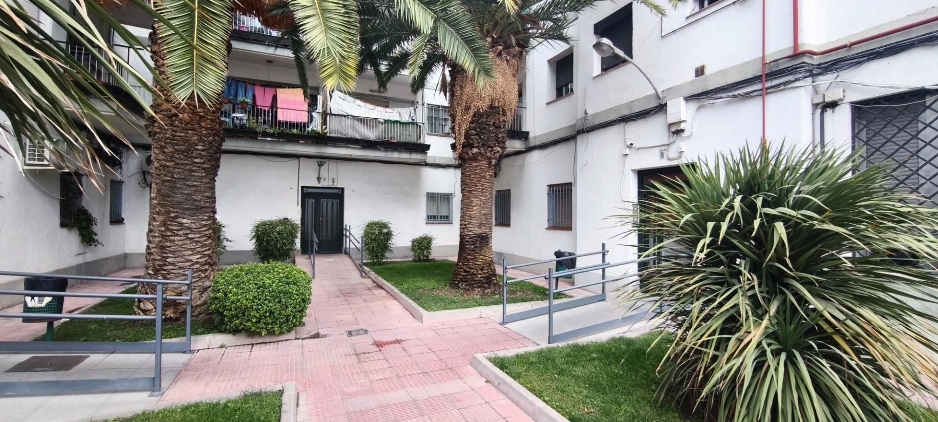 Exterior view of Apartments for sale in  Madrid Capital