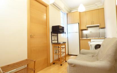 Bedroom of Flat to rent in  Madrid Capital  with Air Conditioner