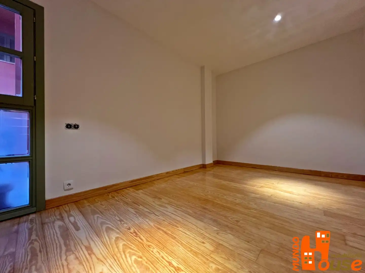 Habitación de Dúplex en venta en Real Sitio de San Ildefonso con Calefacción, Trastero y Balcón