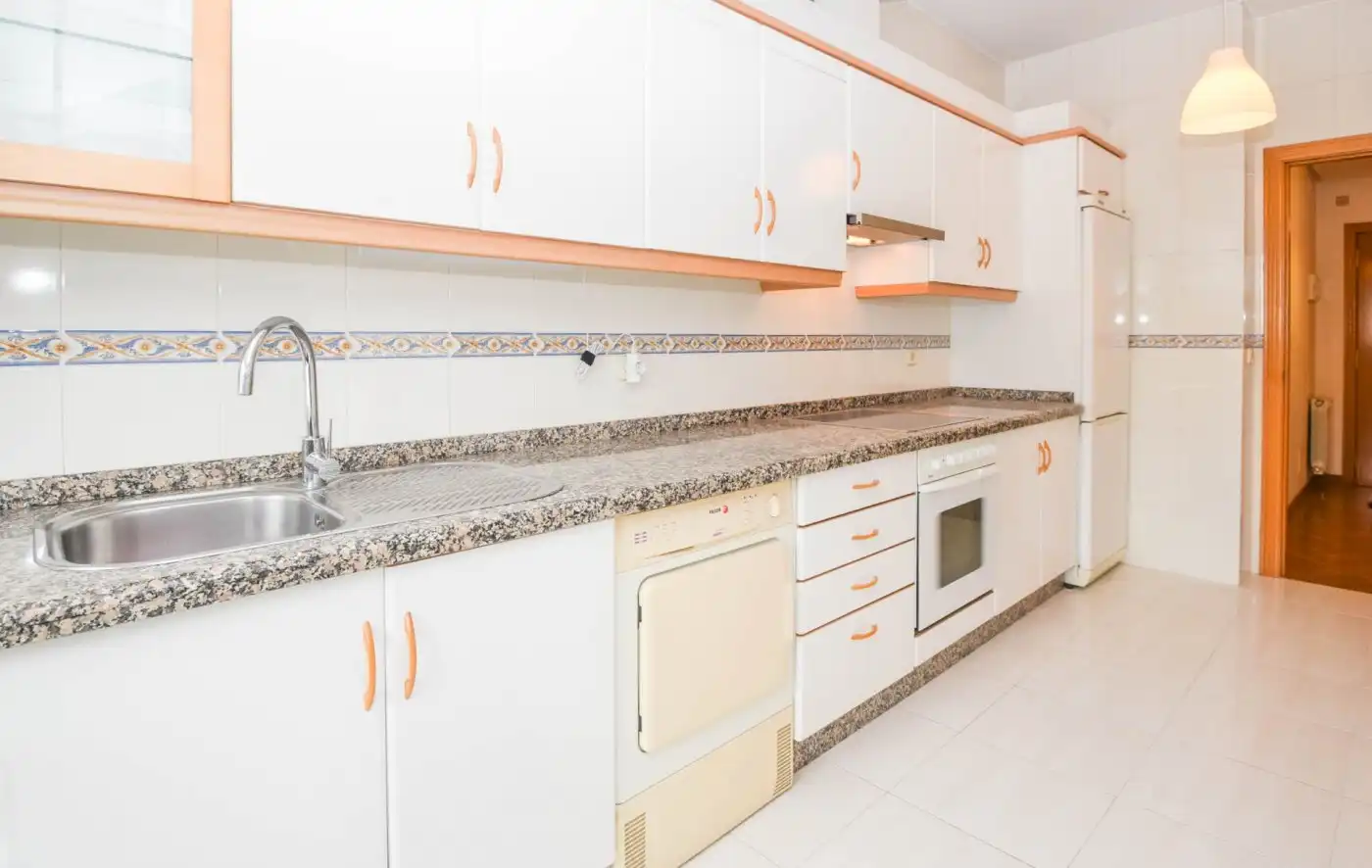 Kitchen of Flat for rent in Portádego - Vilaboa Norte