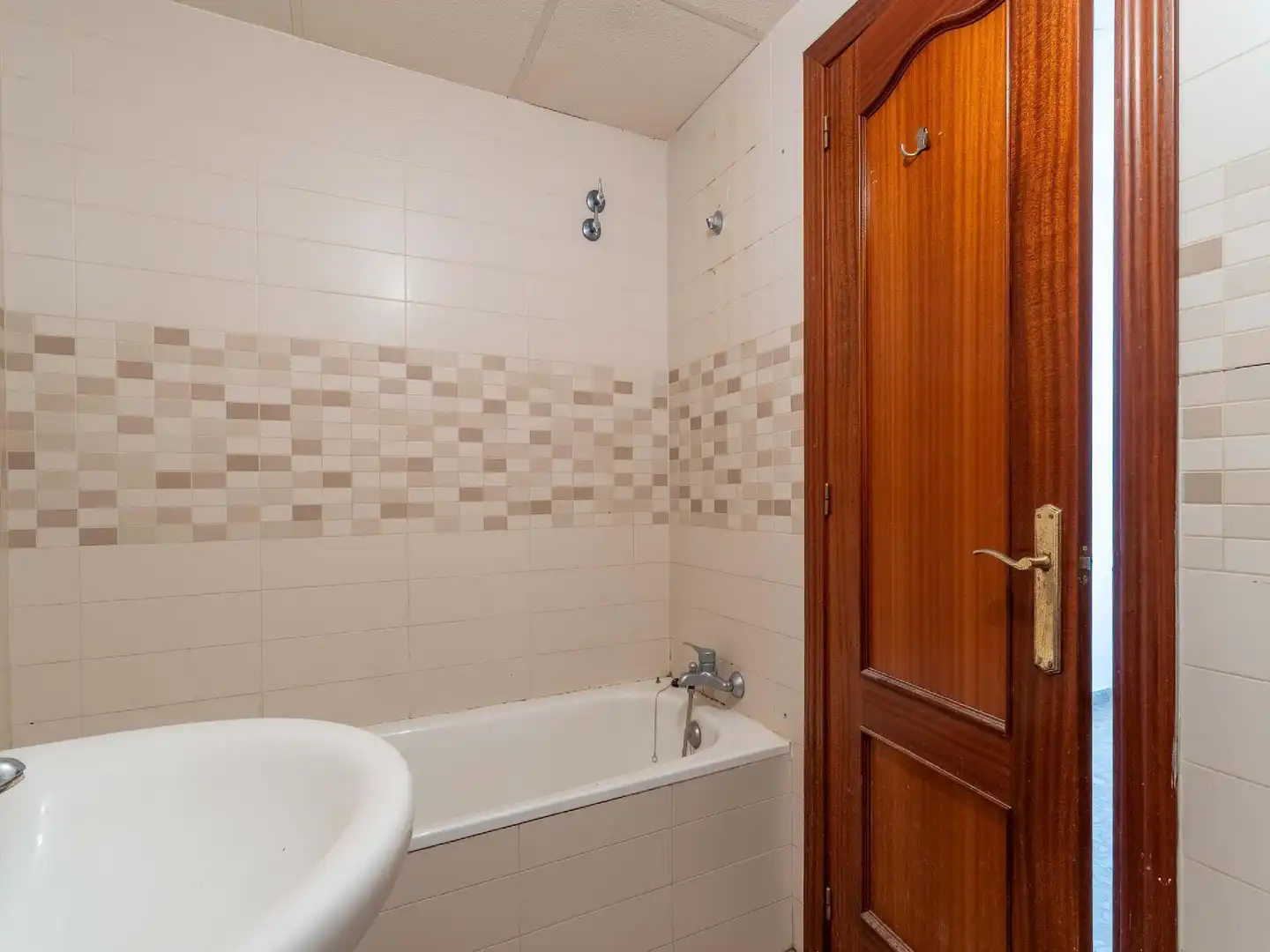 Bathroom of Flat for sale in Lucena  with Storage room