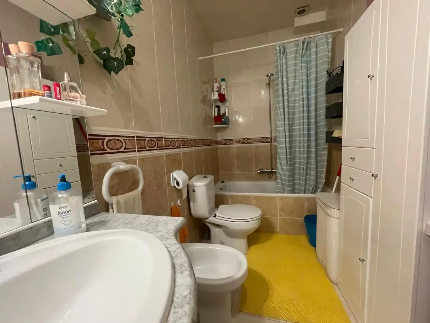 Baño de Apartamento en venta en Bernuy de Porreros con Balcón