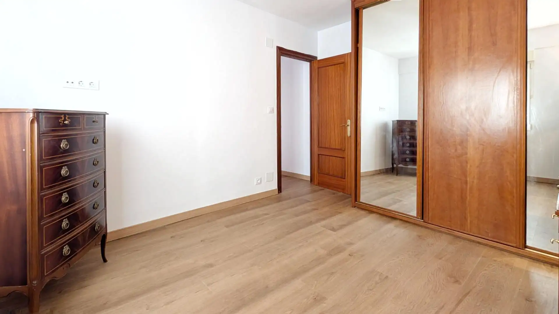 Piso con ascensor en venta en Cuatro Caminos, imagen 10
