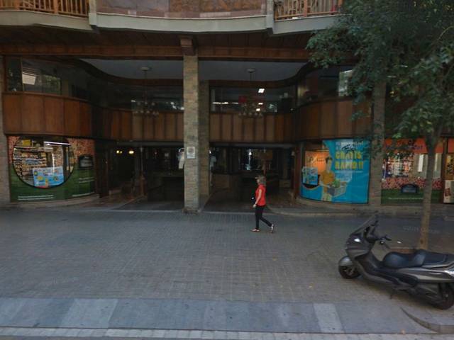 Garaje en Alquiler en Carrer del Comte Borrell, 190 en La Nova Esquerra de l'Eixample