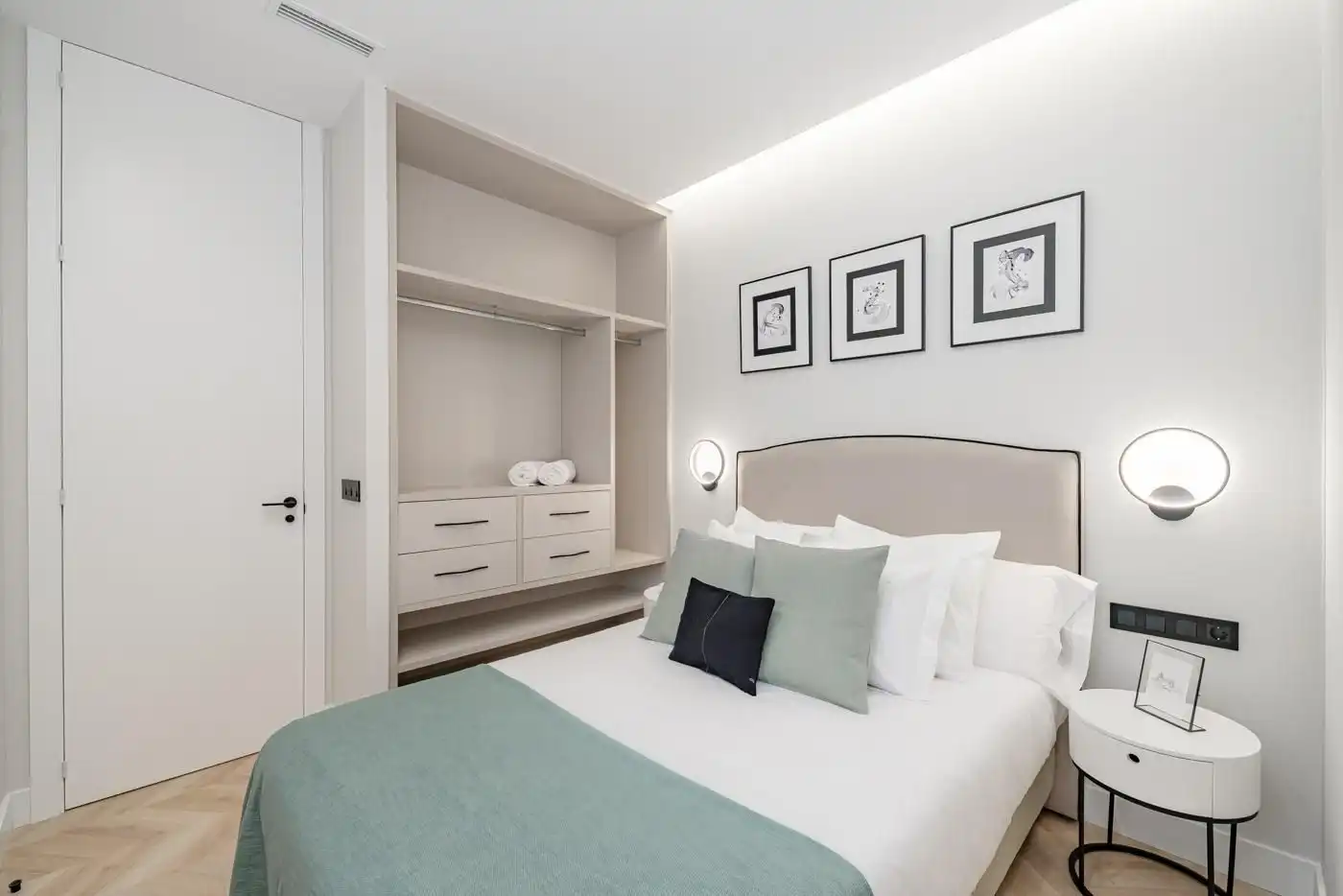 Schlafzimmer von Wohnung zum Verkauf in Madrid mit Klimaanlage und Heizung