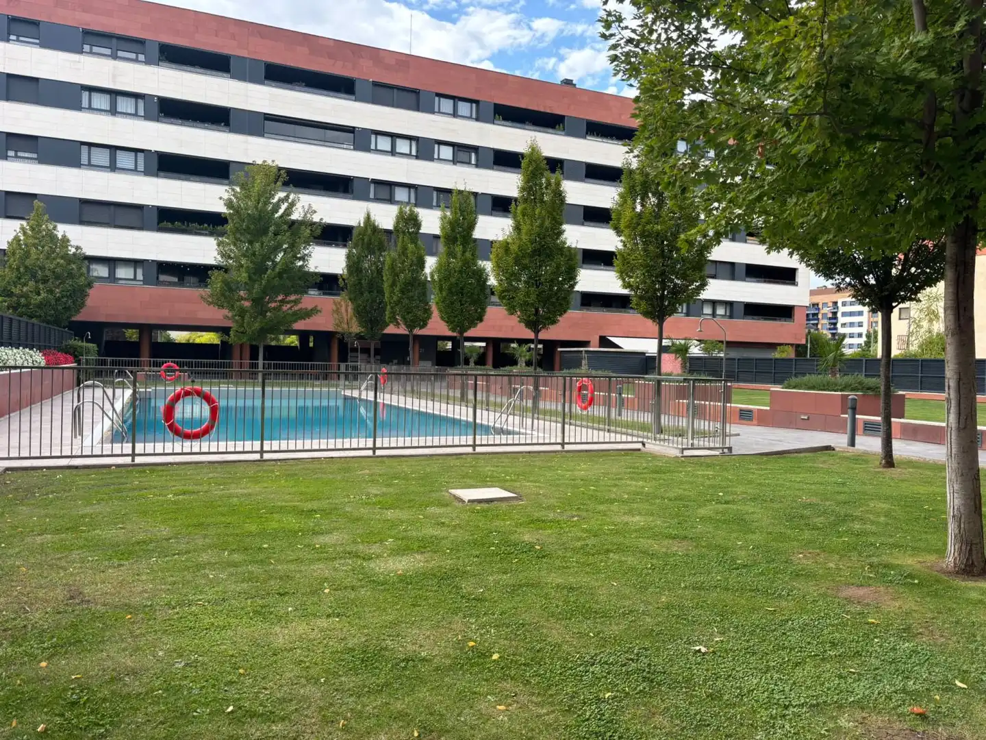 Piso con piscina en venta en SAN ADRIAN