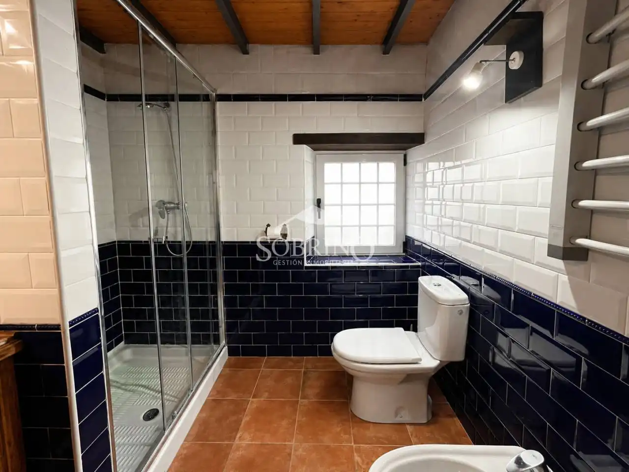 Baño de Casa o chalet en venta en Llanes con Aire acondicionado, Calefacción y Parquet