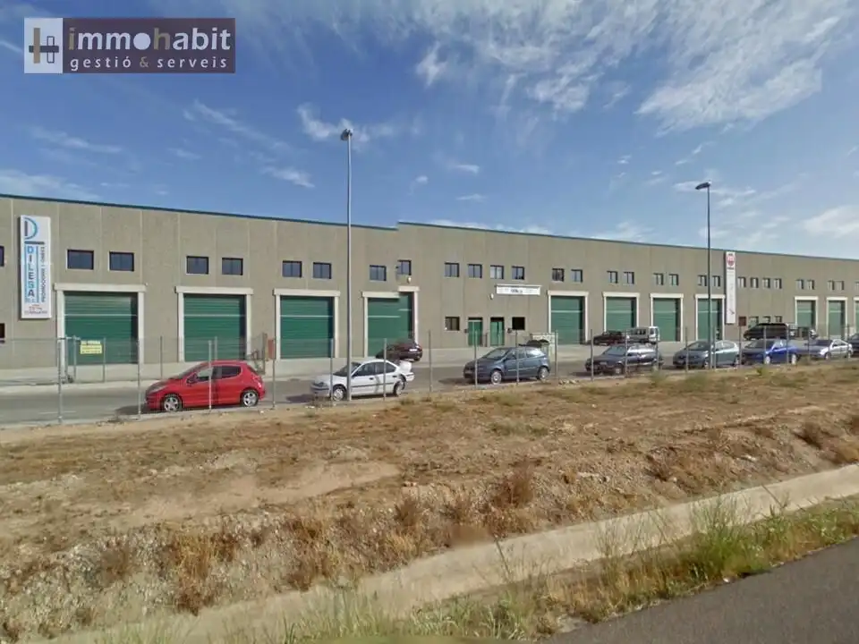 Vista exterior de Nau industrial de lloguer en Alcarràs