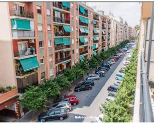 Vista exterior de Pis de lloguer en  Valencia Capital amb Aire condicionat i Balcó