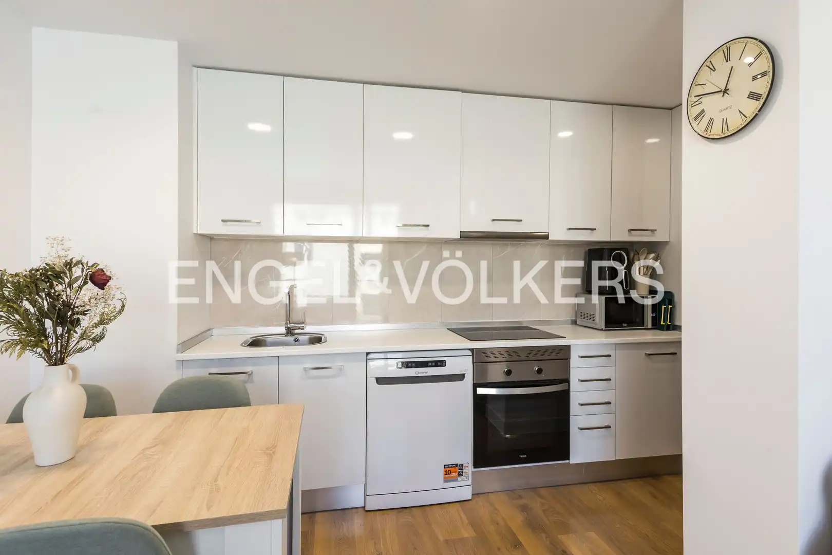 Kitchen of Flat for rent in San Sebastián de los Reyes  with Air Conditioner, Heating and Terrace