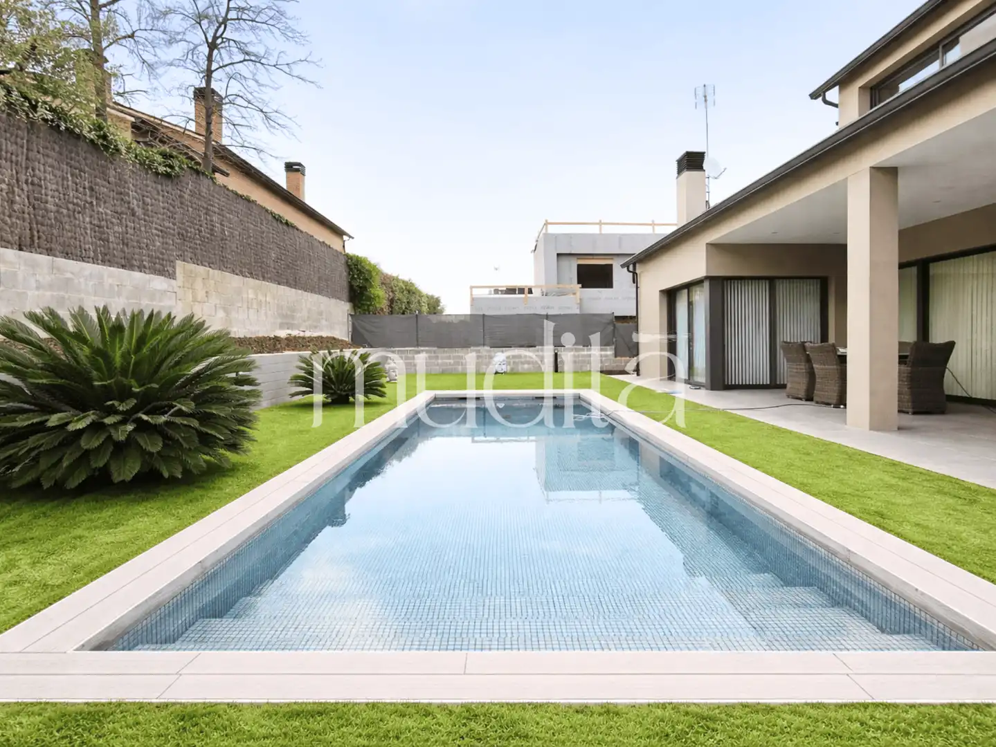 Schwimmbecken von Haus oder Chalet zum Verkauf in Palau-solità i Plegamans mit Heizung, Privatgarten und Terrasse