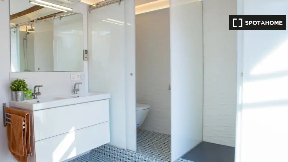 Flat with terrace to rent in Ciutat Vella, imagen 7