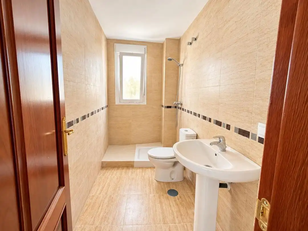 Bathroom of Flat for sale in Periana, Málaga
