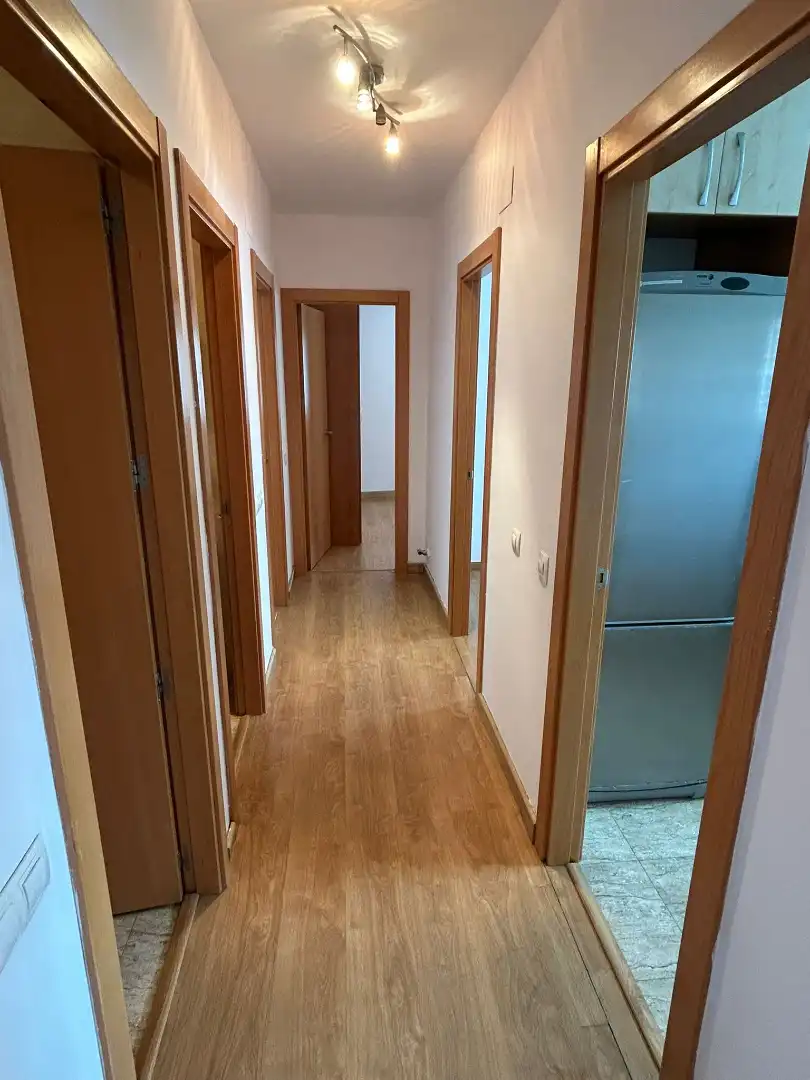 Wohnung zum Verkauf in Piera mit Heizung, Ofen und Alarm