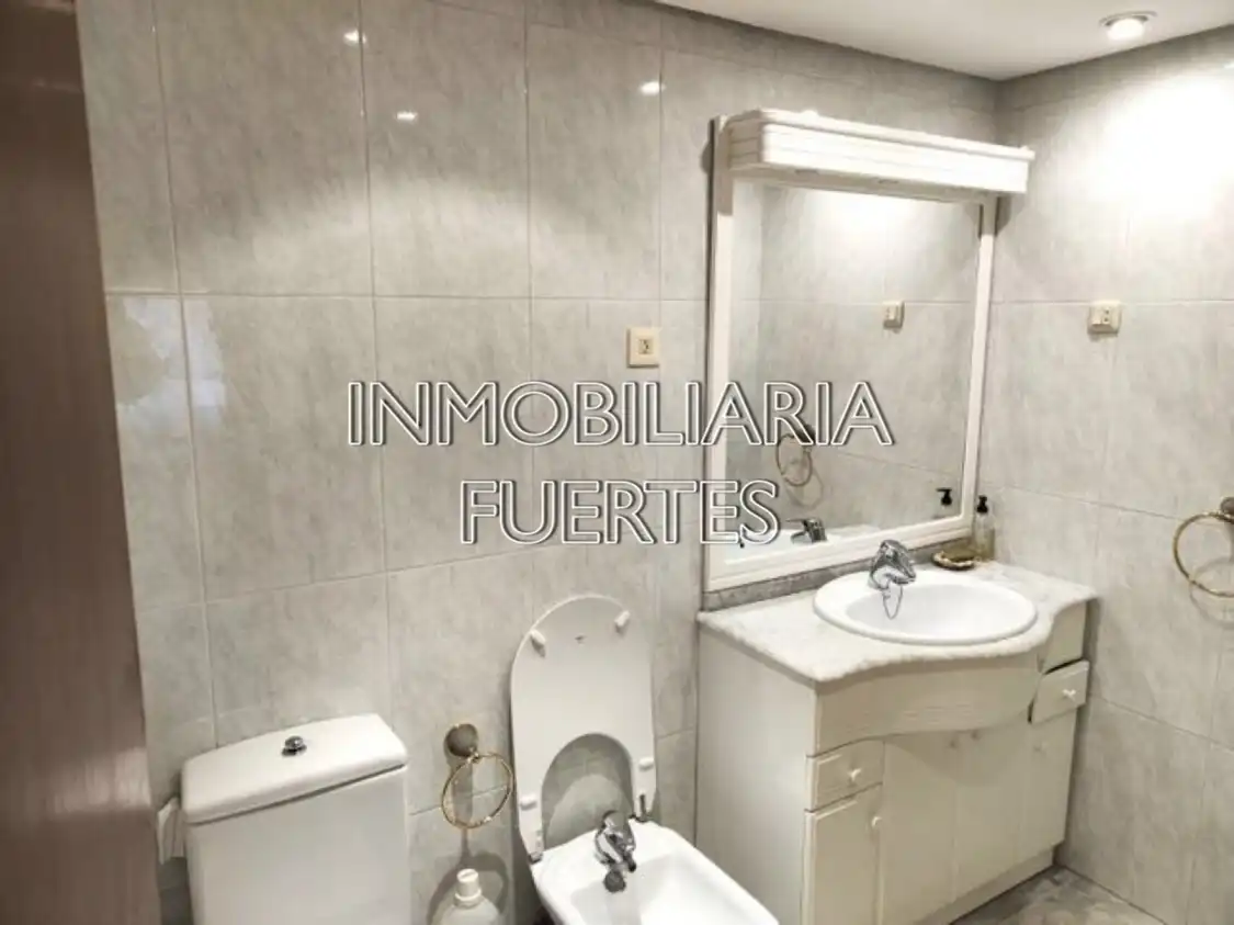 Flat for rent in Avenida de Mariano Andrés, Las Ventas