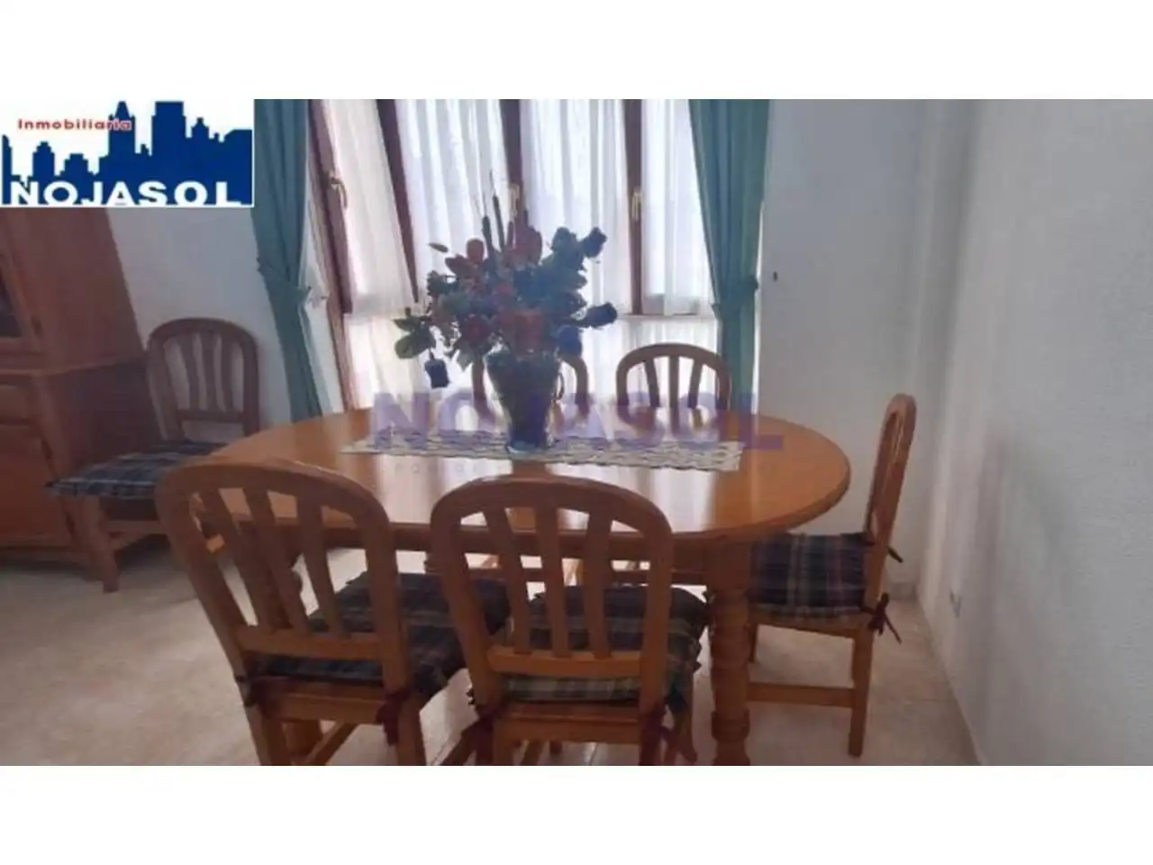 Comedor de Apartamento de alquiler en Noja con Calefacción, Trastero y Amueblado