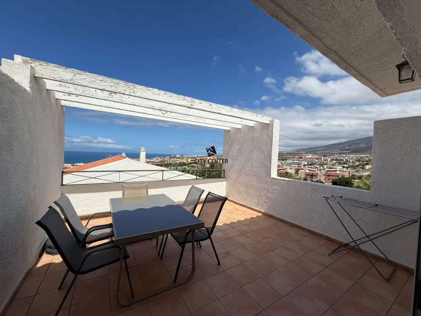 Terrasse von Dachboden zum Verkauf in Adeje mit Klimaanlage, Terrasse und Möbliert