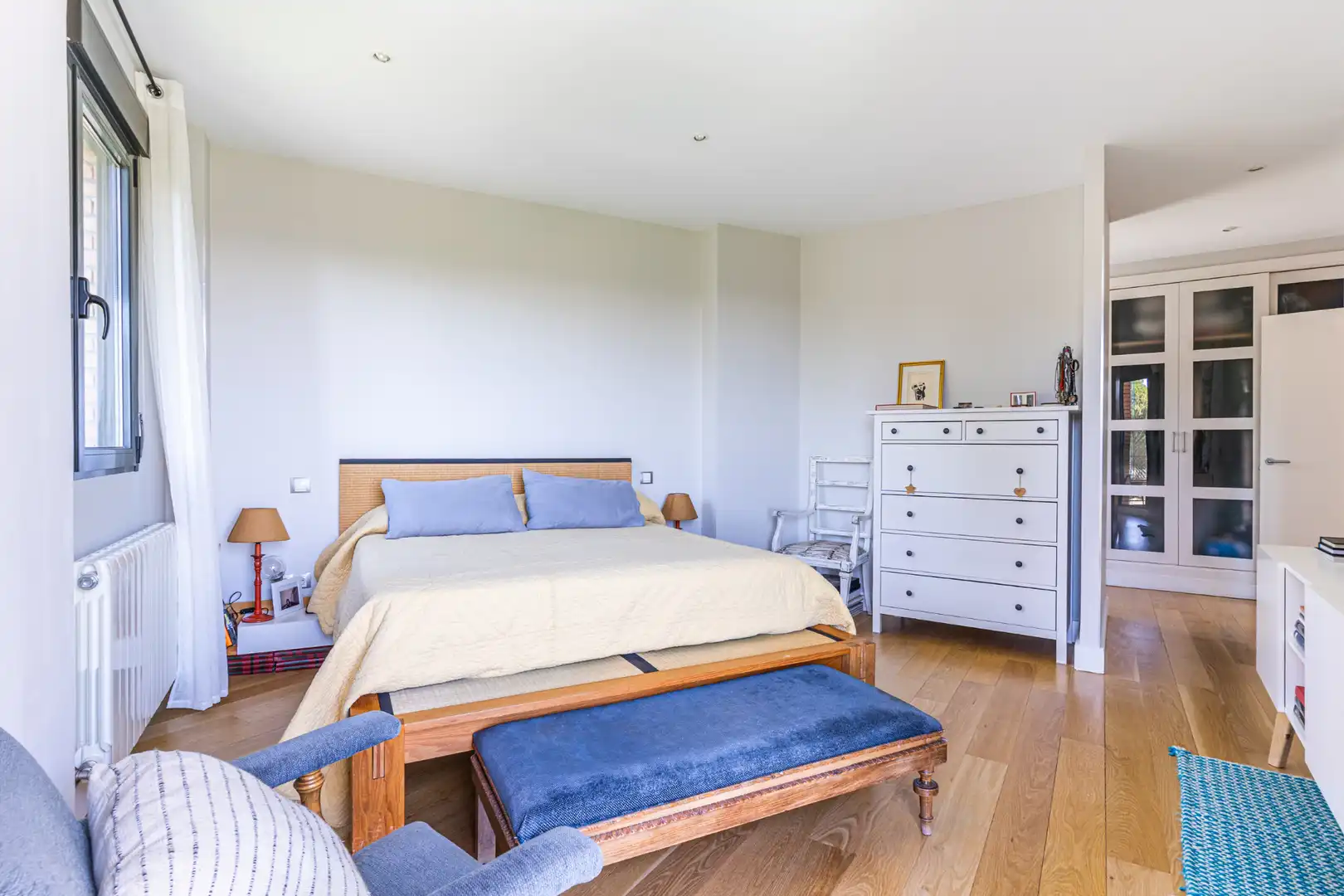 Schlafzimmer von Haus oder Chalet zum Verkauf in Torrelodones mit Heizung, Privatgarten und Schwimmbad