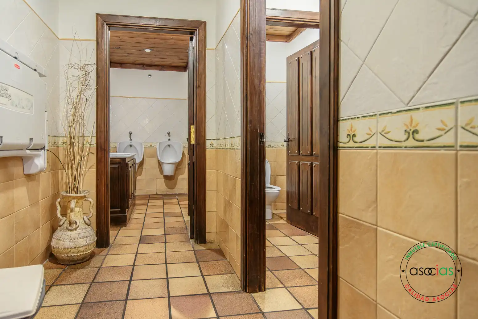 Baño de Local en venta en Llanera con Aire acondicionado
