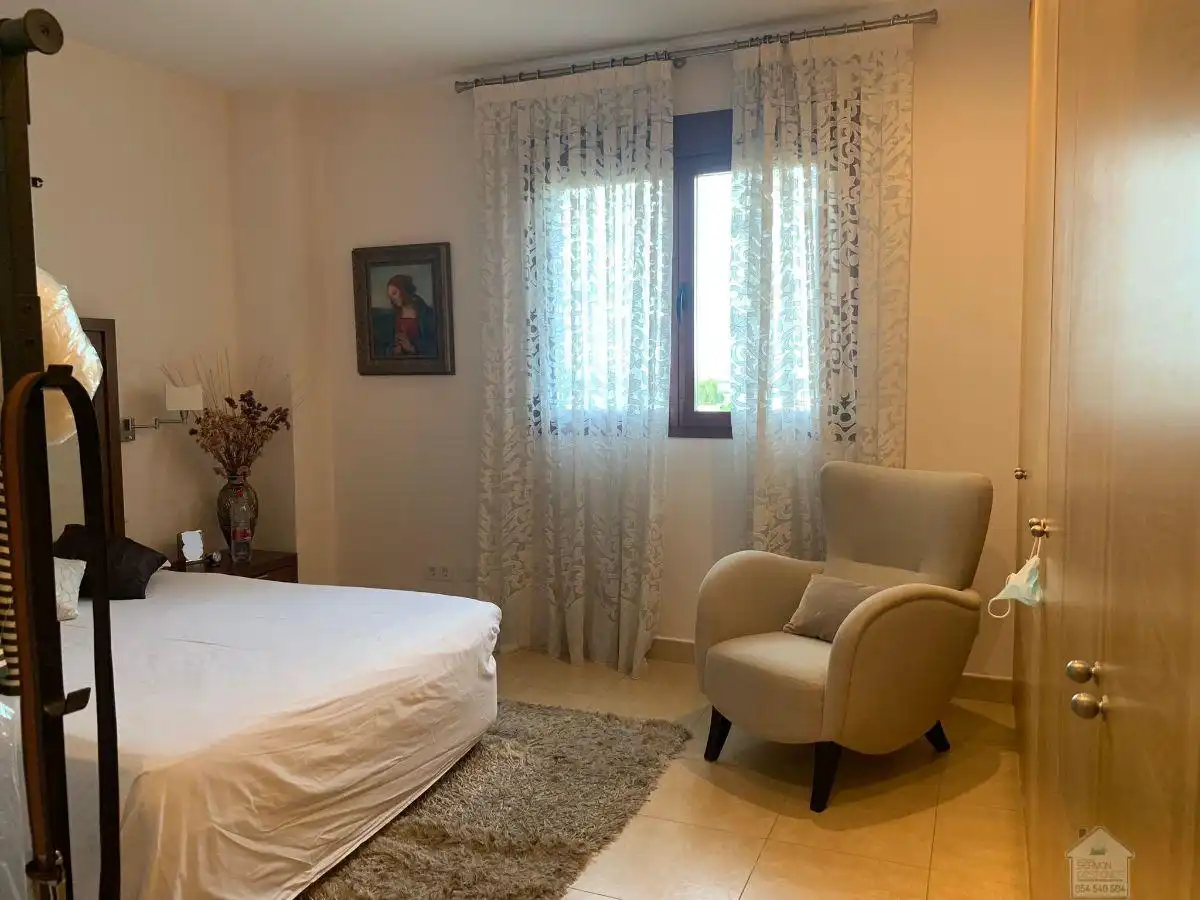 Flat for sale in El Cano - Los Bermejales