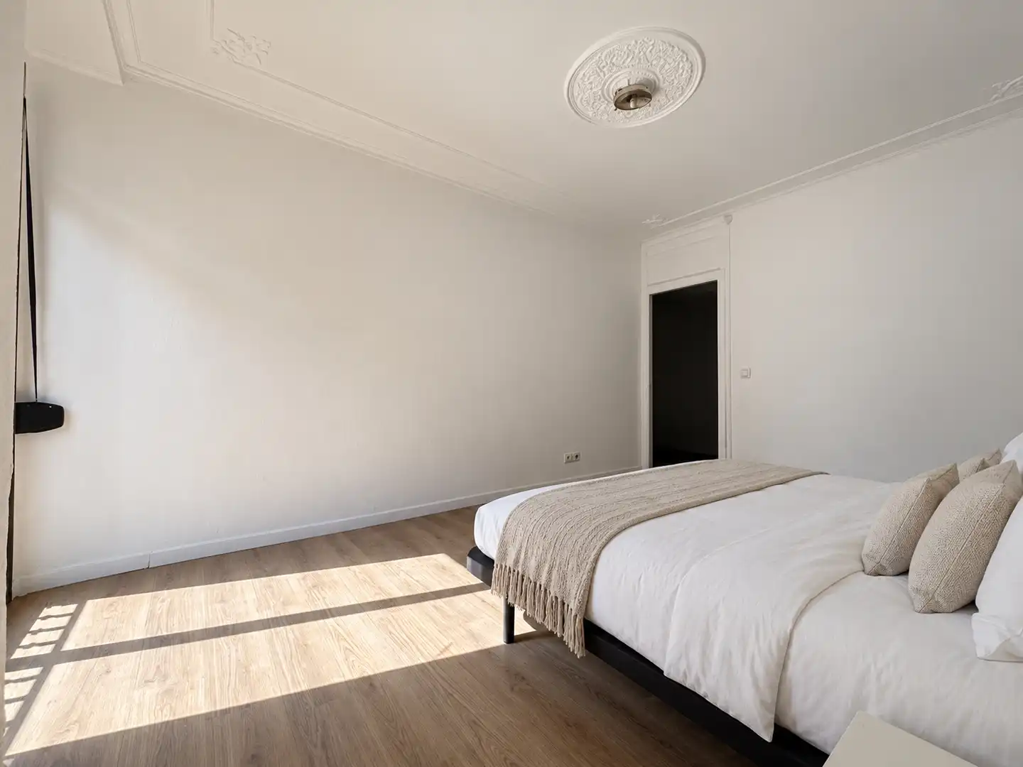 Flat with terrace for sale in Carrer Nou de la Rambla, imagen 15