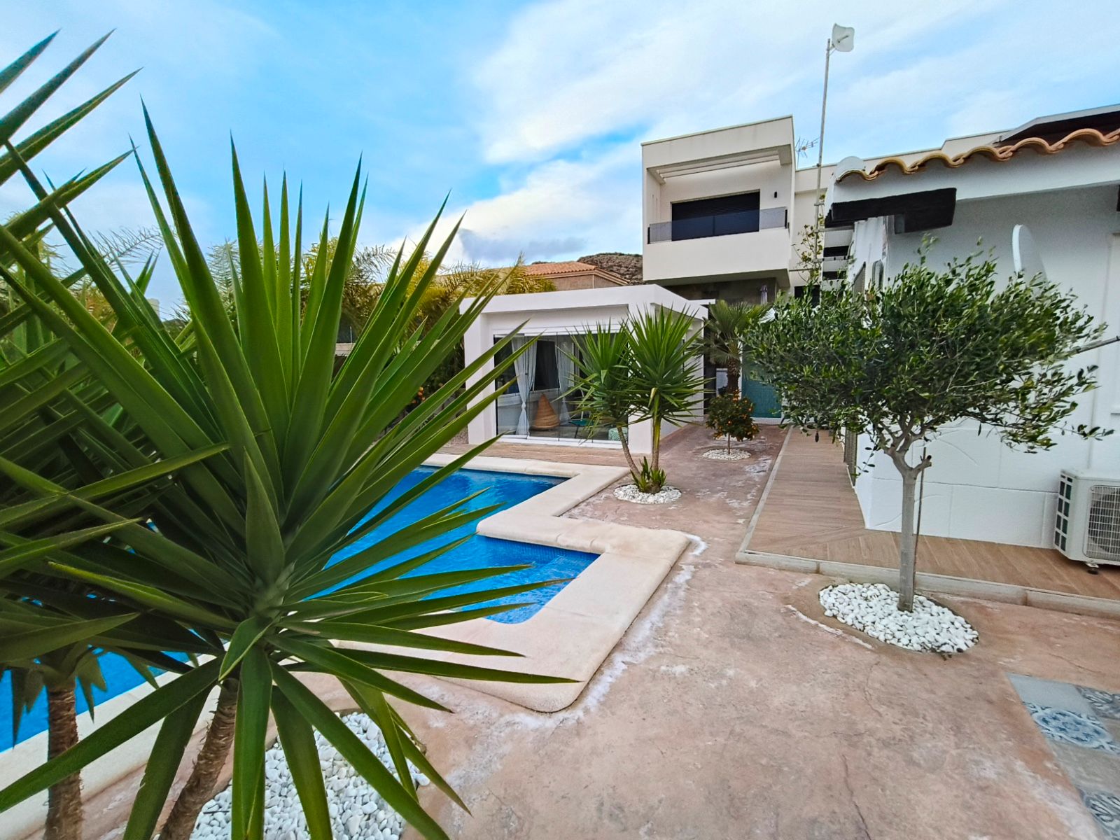 Vista exterior de Casa o xalet en venda en Aspe amb Aire condicionat, Calefacció i Terrassa