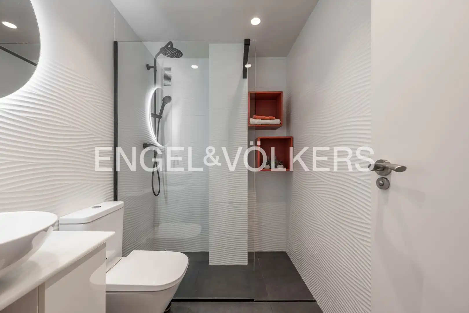 Baño de Piso en venta en Donostia - San Sebastián  con Calefacción y Trastero