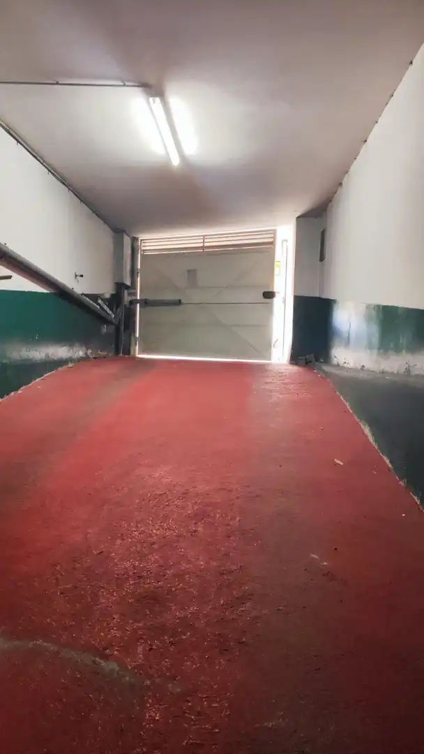 Piso en venta en Vigo  con Parquet, Trastero y Balcón